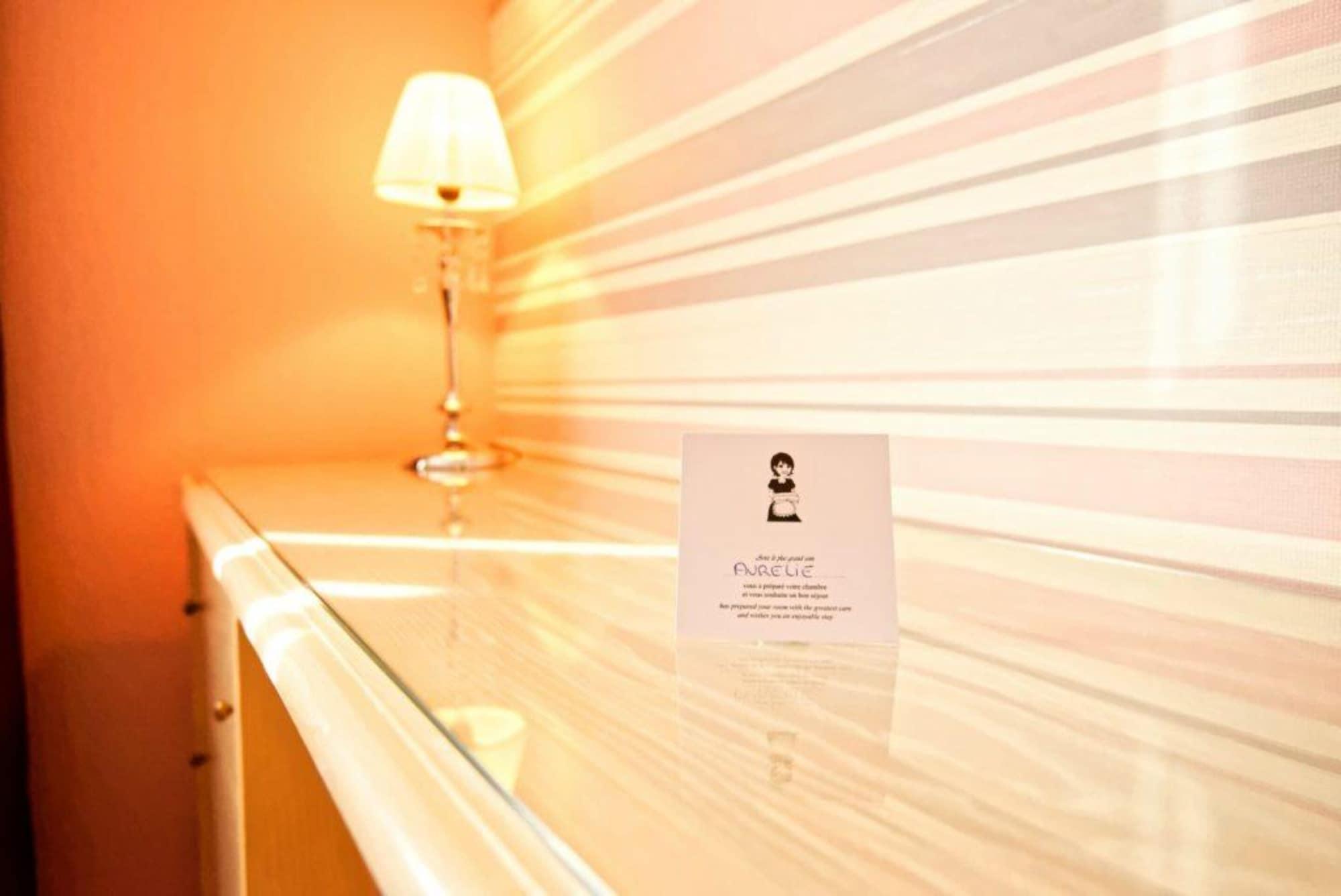 Le Manoir Hotel Orchies Bagian luar foto