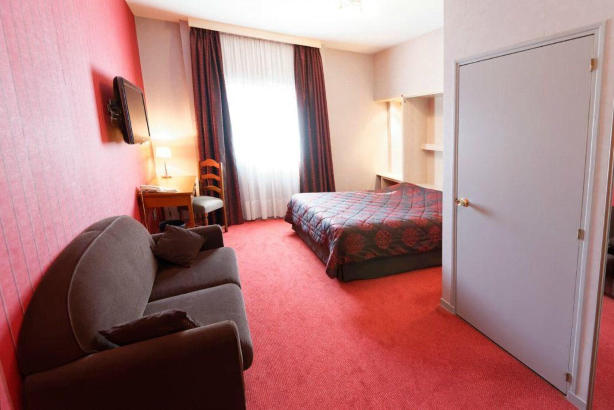 Le Manoir Hotel Orchies Bagian luar foto